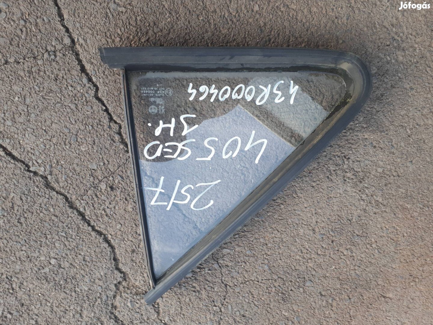 peugeot 405 sedan  jobb hátsó  ajtó  fix üveg 