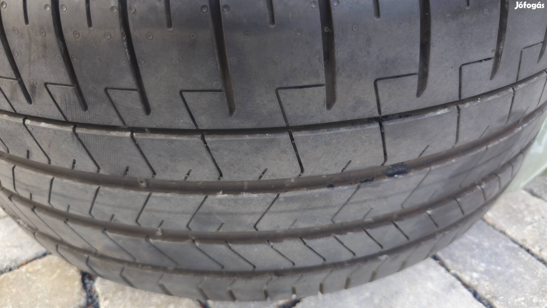 pirelli p zero 225/40 r19 93y