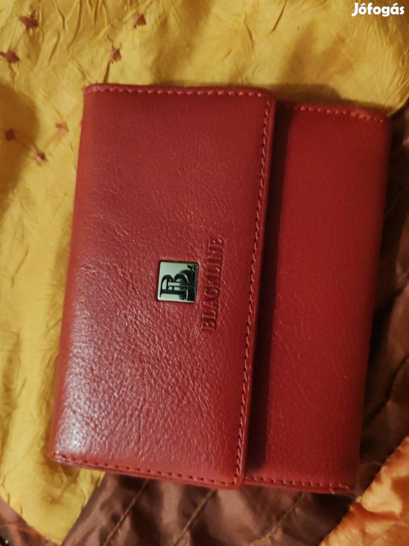 piros műbőrpénztárca