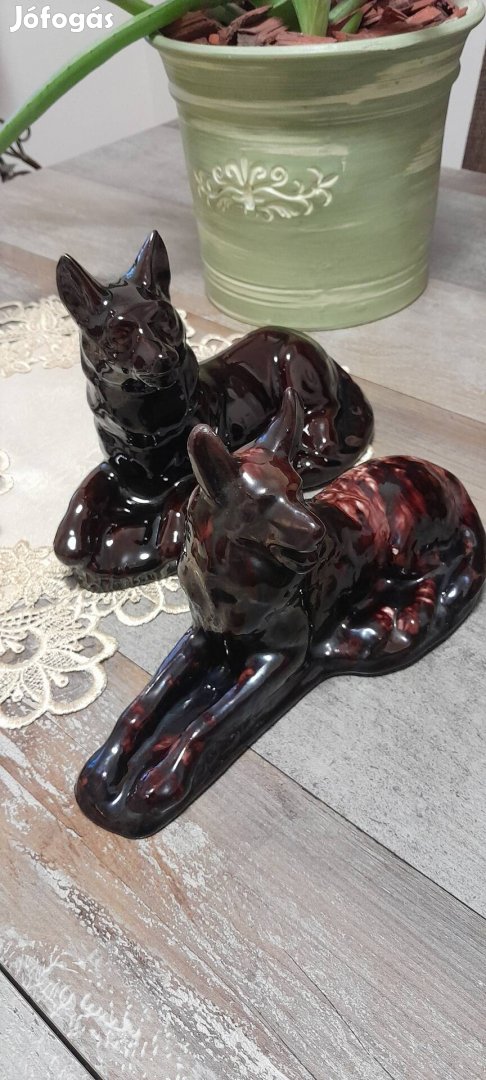 porcelán kutya szobor