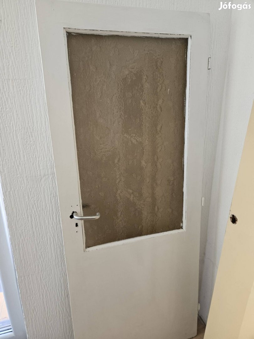 régi panel ajtók 4db