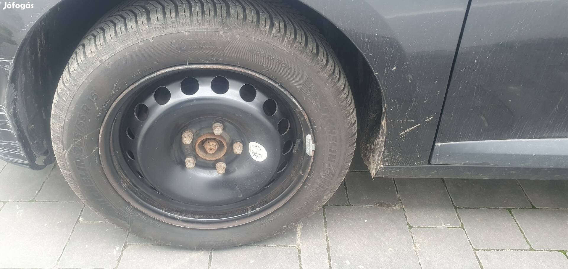 renault lemezfelni R16 téligumival,dísztárcsával