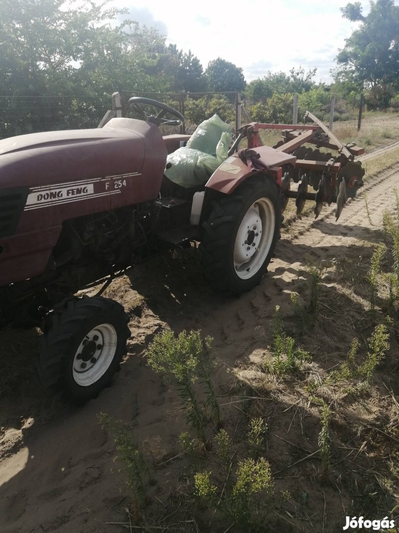 rendszámos kistraktor
