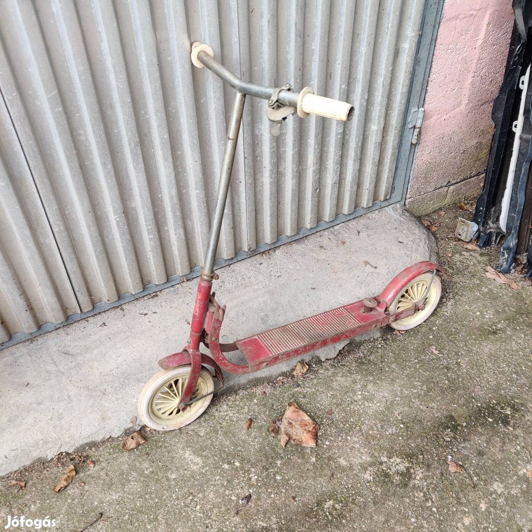 retro, régi fém gyerek roller