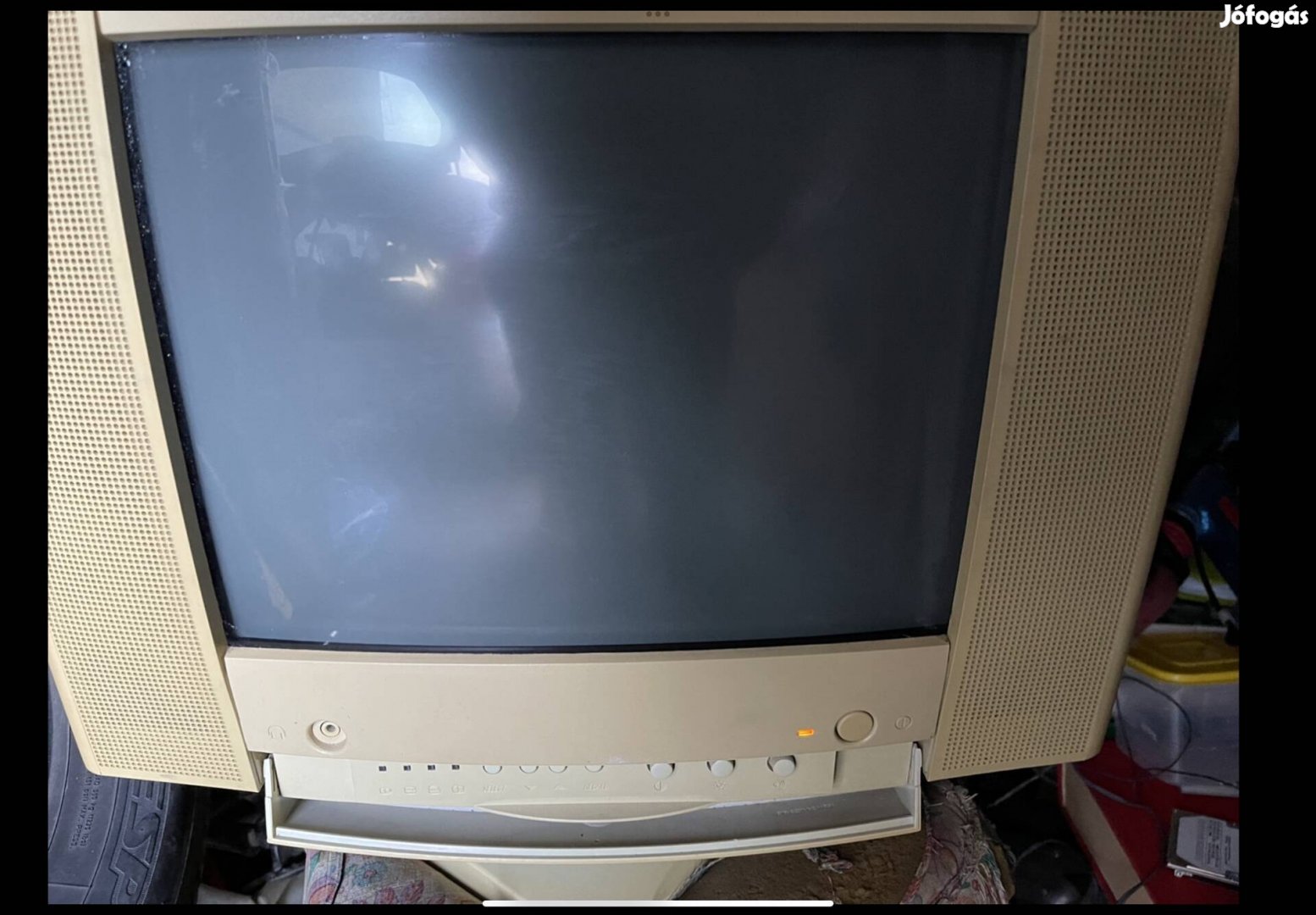 retro apple crt monitor