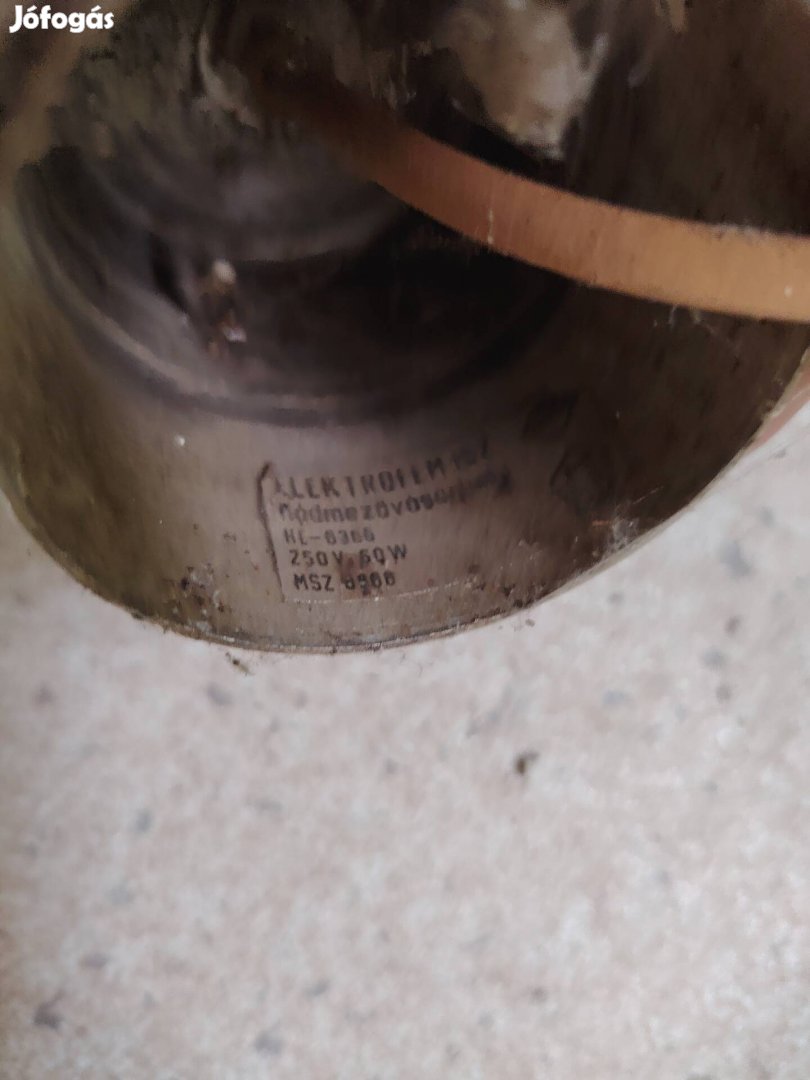 retro lámpa eladó a képen látható állapotban