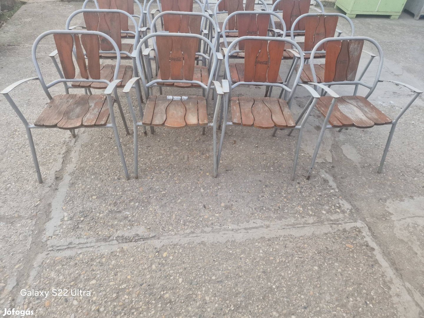 retro vendéglátós székek régi éttermi szék rakásolható