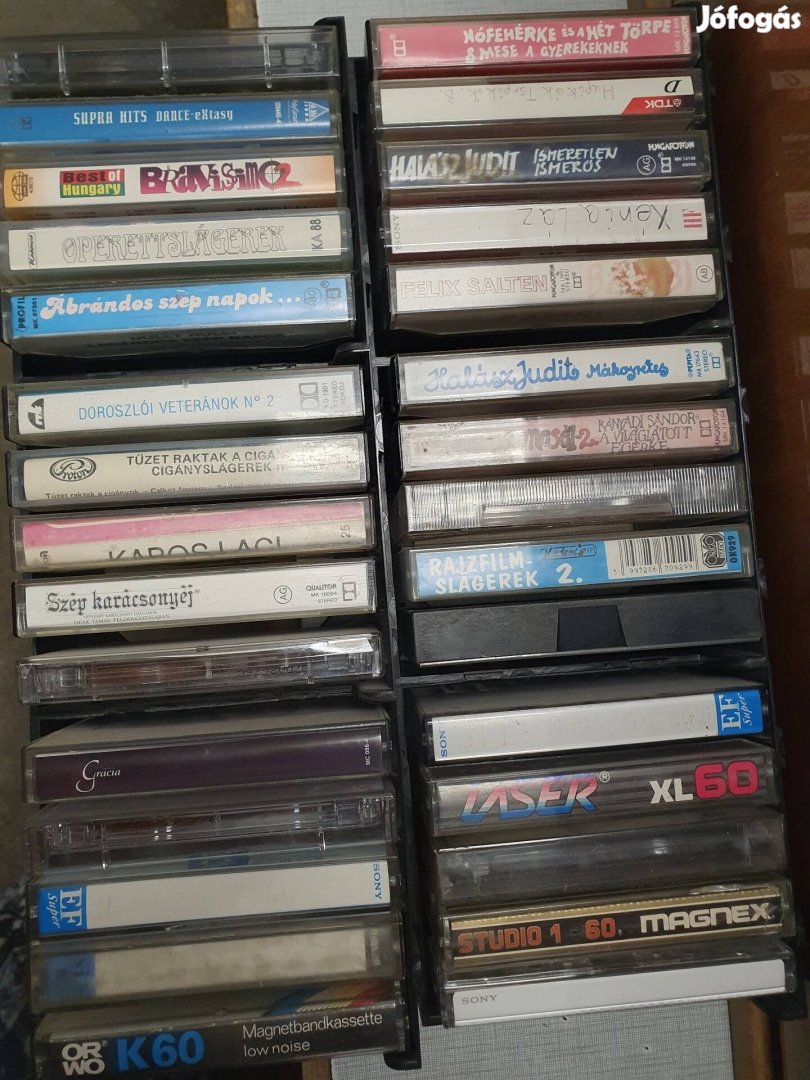 retro zenei szalagok