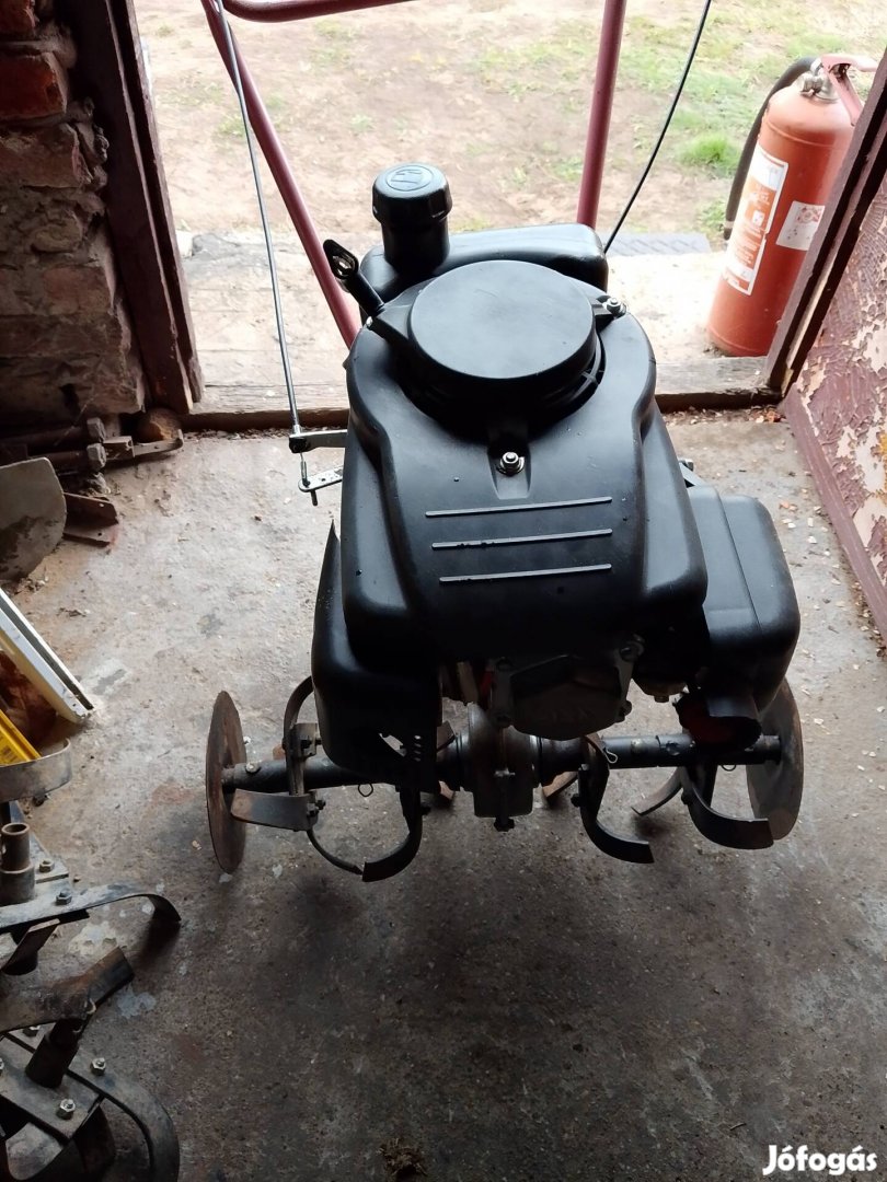 rotációs kapálógép