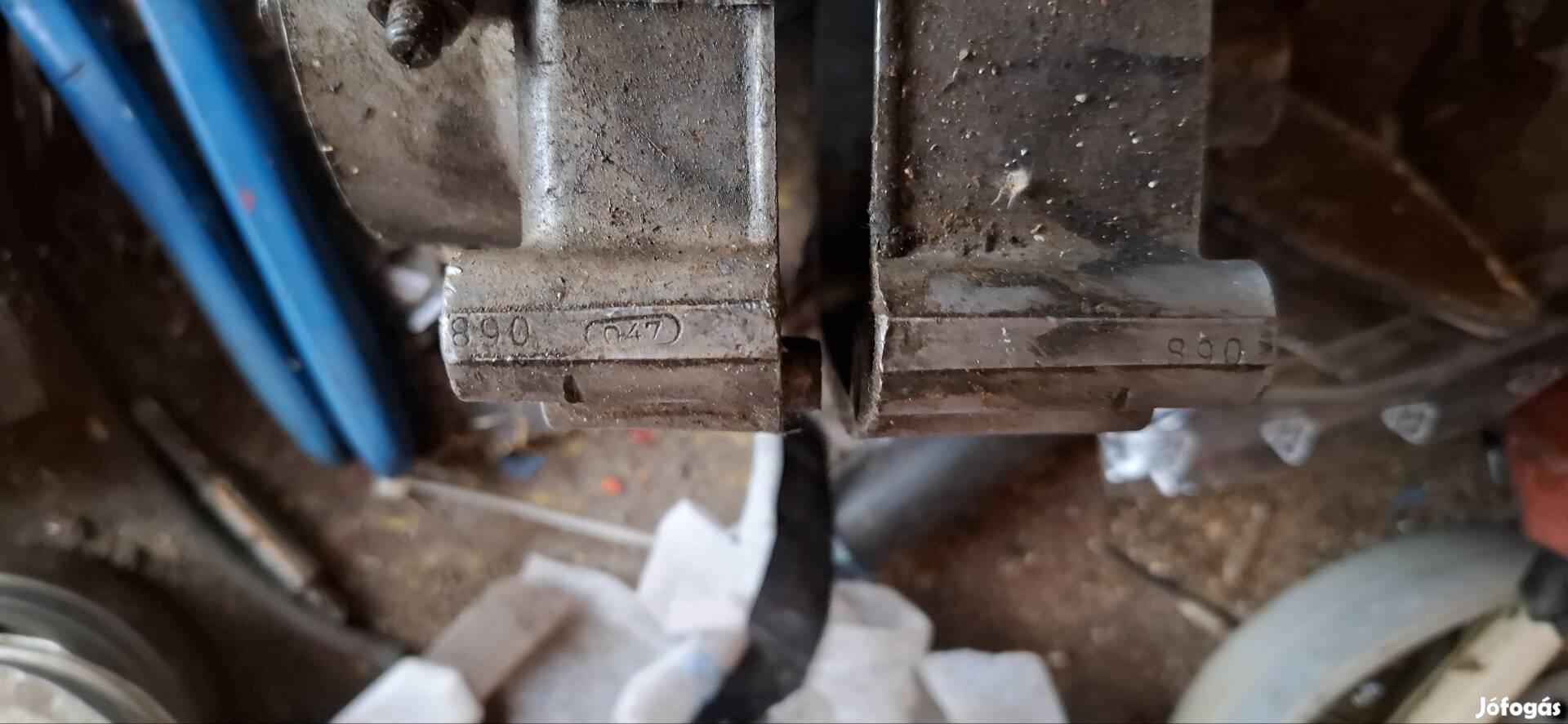 s 50 es blok közép eladó 
