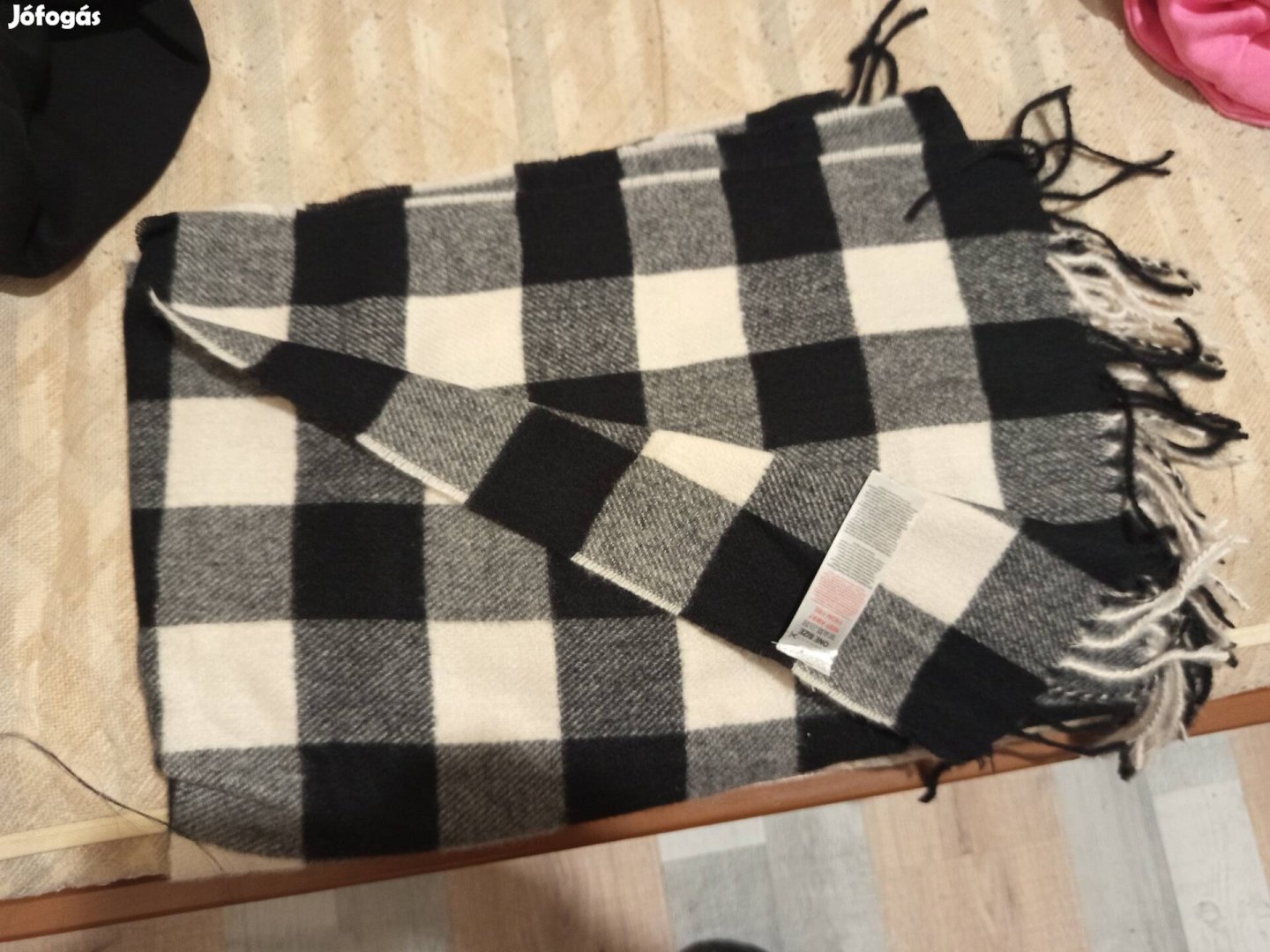 sál kockás új