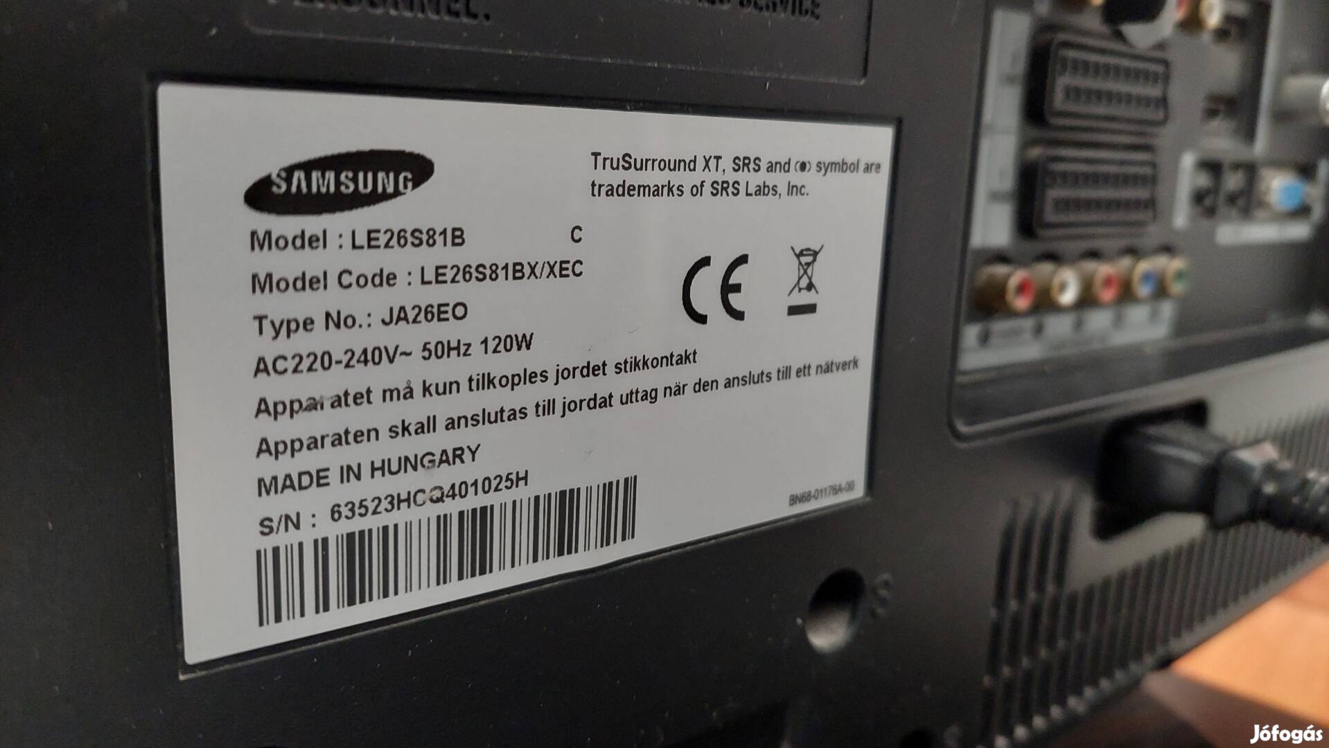 samsung tv fekete keveset futott, nem dohányzó....