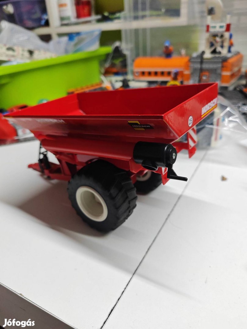 siku 132 átrakó kocsi