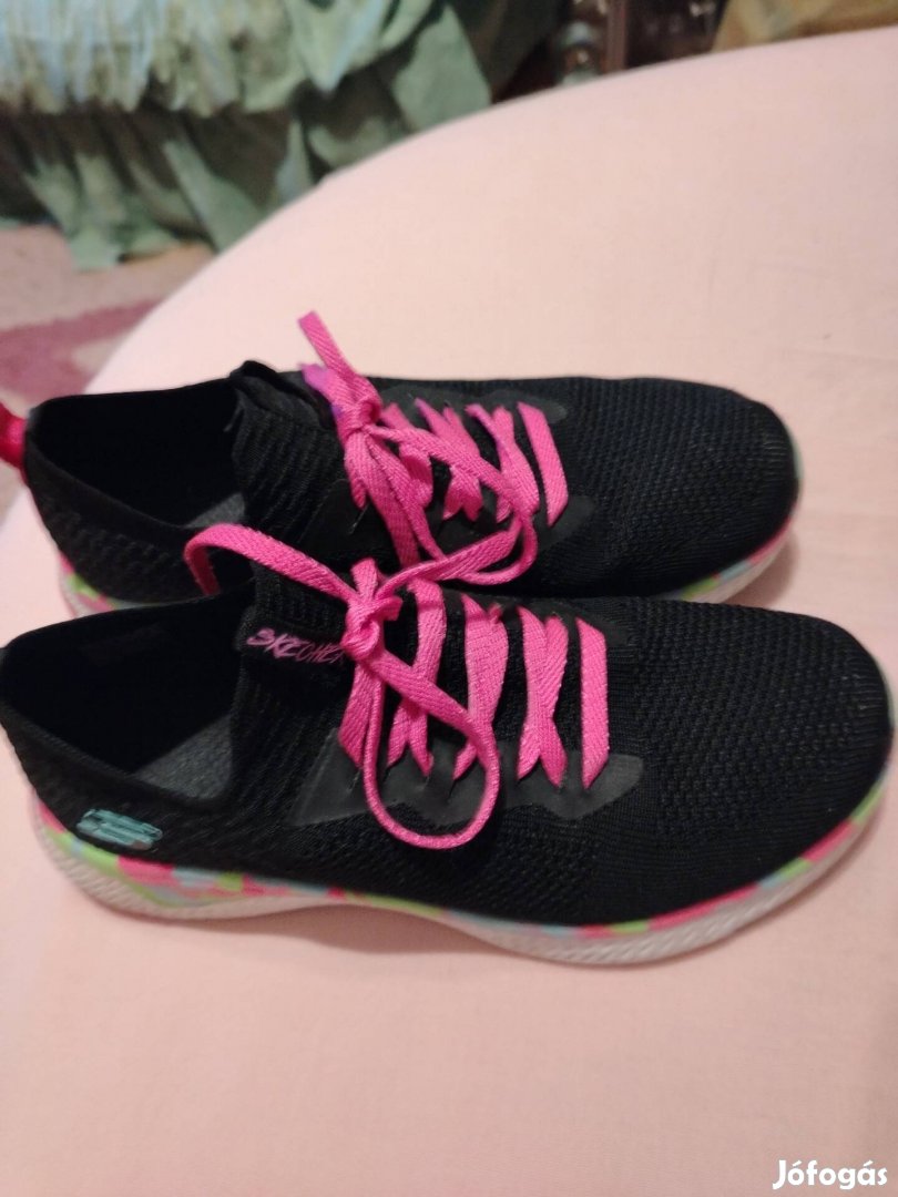 skechers női cipő 37es meret