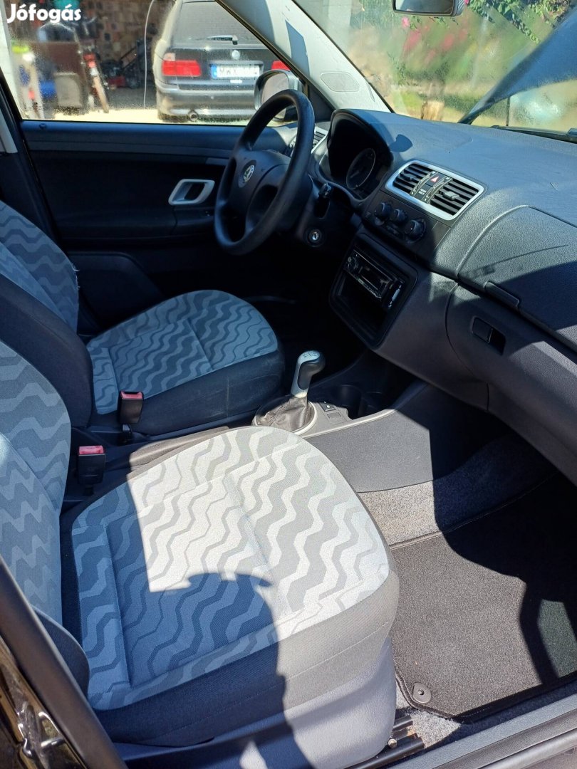 skoda fabia 1.4 16v külföldi papiros.