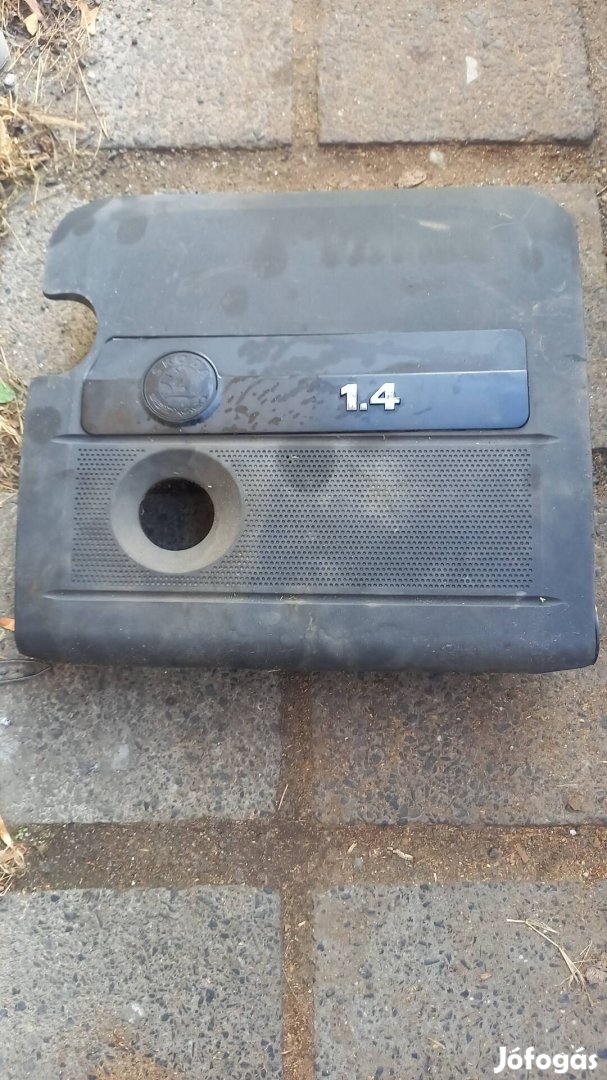 skoda fabia 1.4 16v motorburkolat 