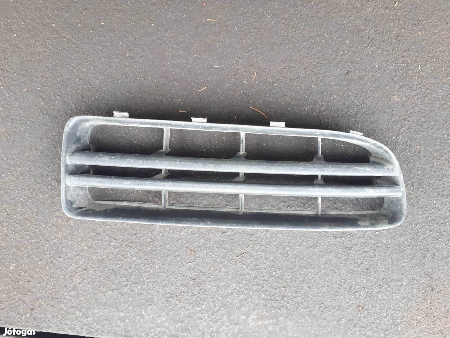 skoda octavia Mk1 2001 jobb első lökhárító rács   1U0807368C