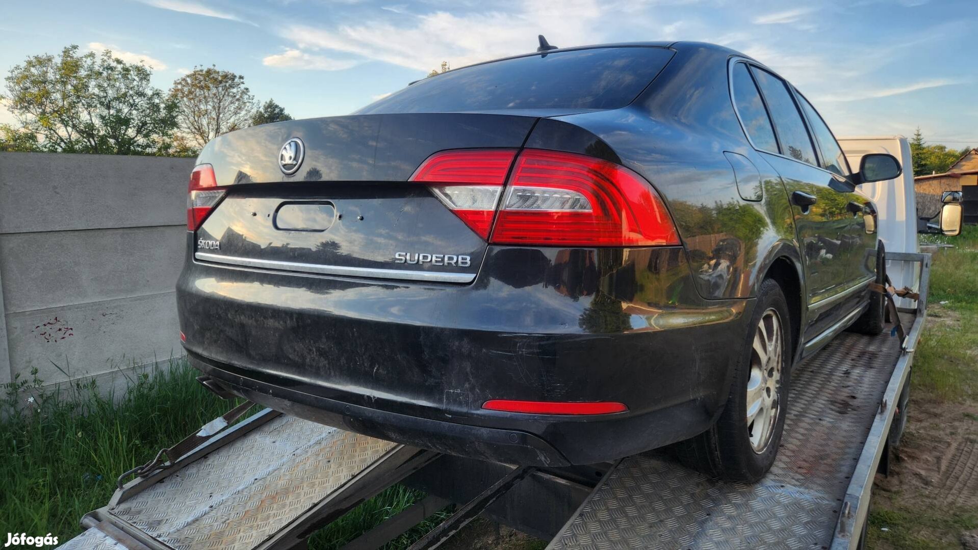 skoda super b 2.0pdtdi bontódik 