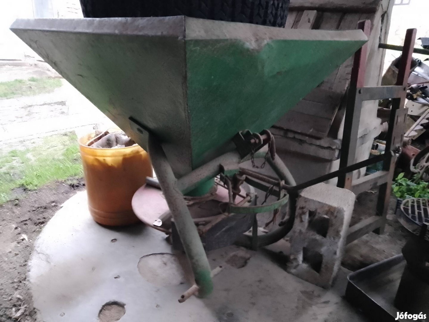 sószóró műtrágya szóró 