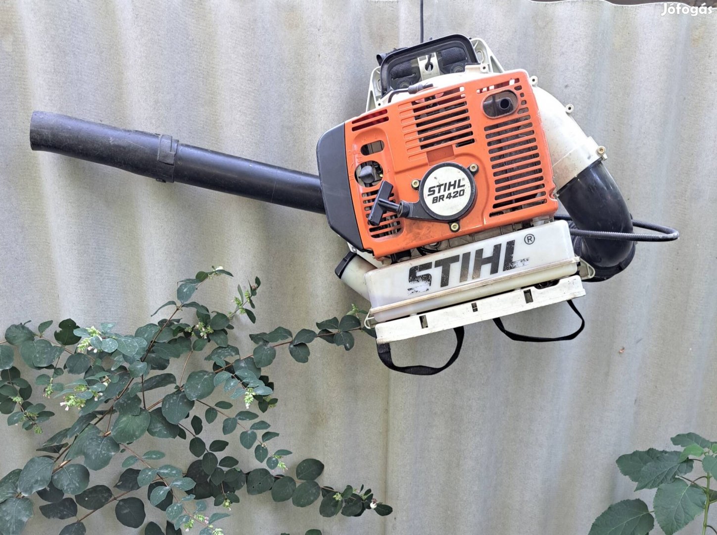stihl br 420 lombfúvó
