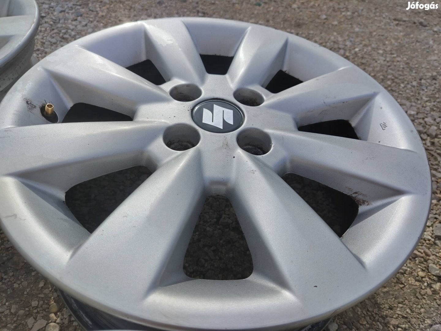 suzuki 4x100 15" gyári alufelni szett eladó 