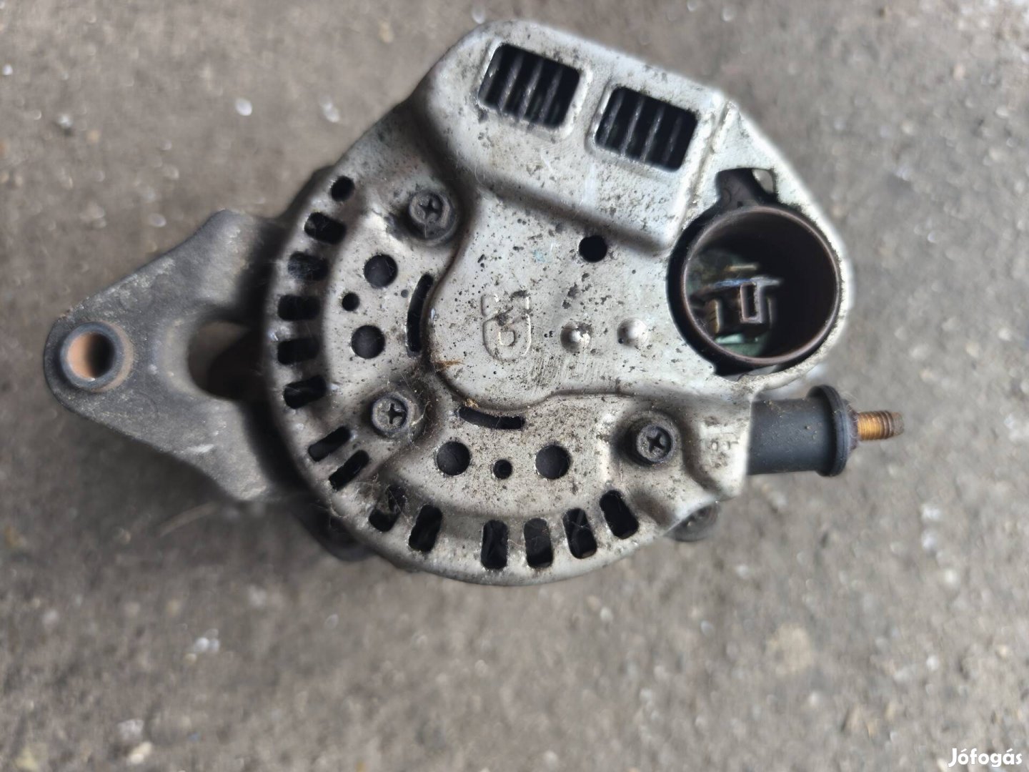 suzuki Swift 1.0 1.3 generátor 