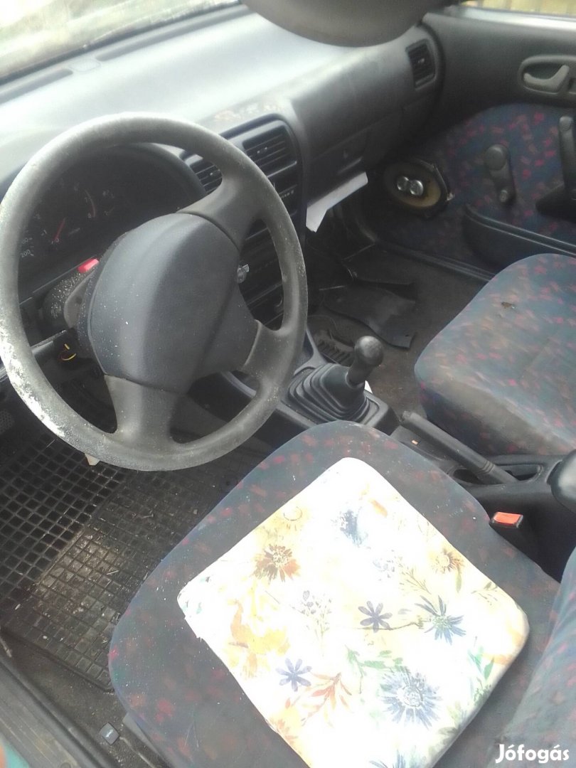 suzuki alkatrészek eladók 
