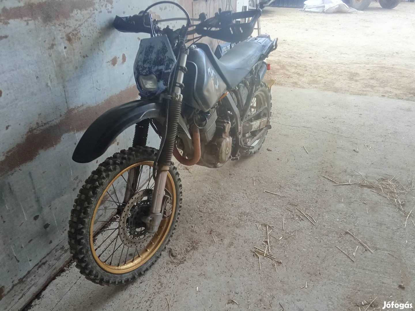 suzuki dr 650 jó állapotban lévő eladó 