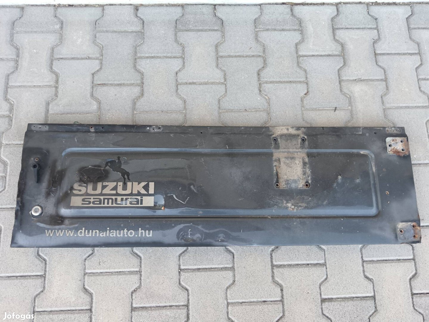 suzuki samurai cabrio hátsóajtó 