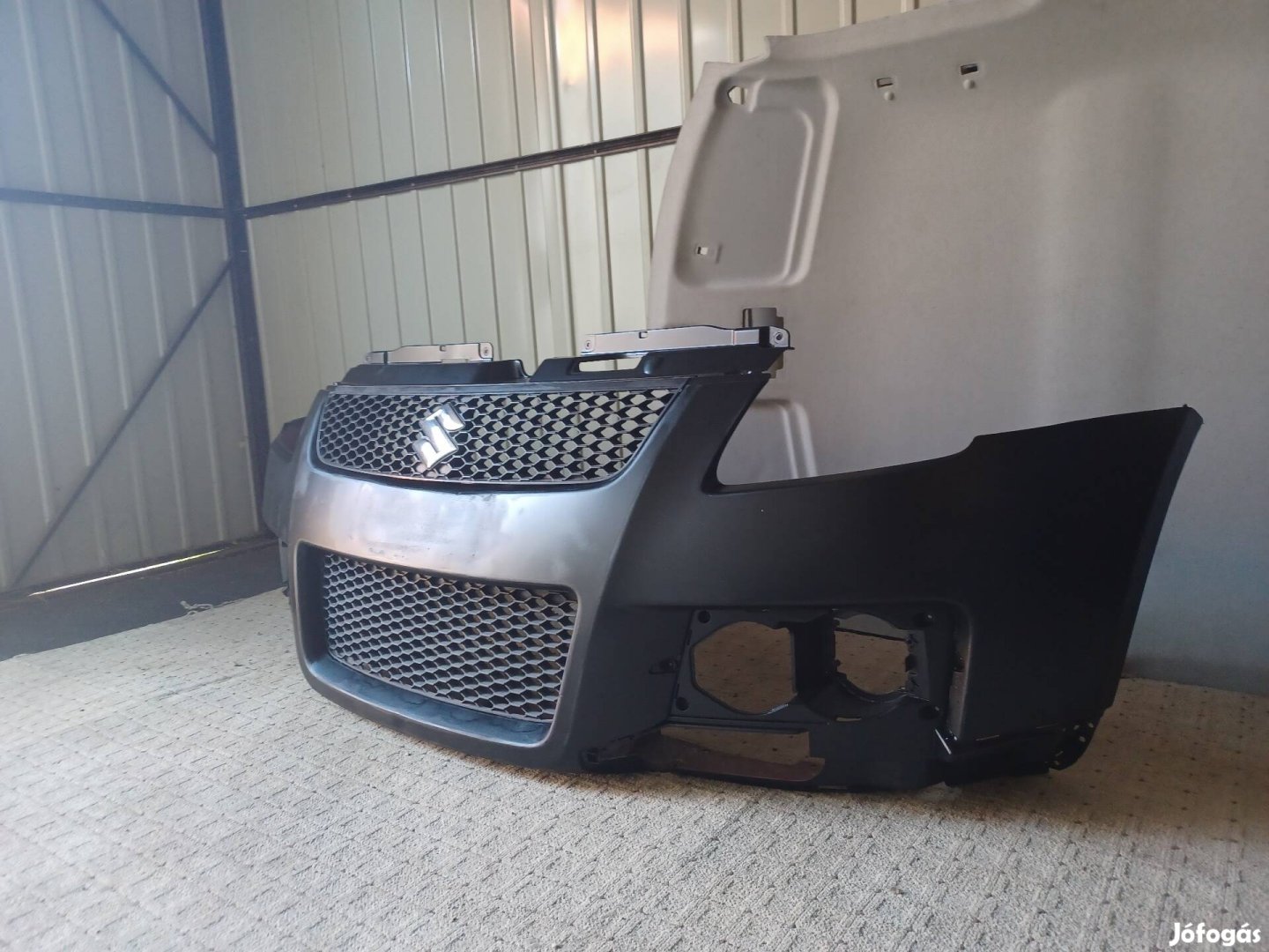 suzuki swift 1.6 sport első lökhárító (gyári)