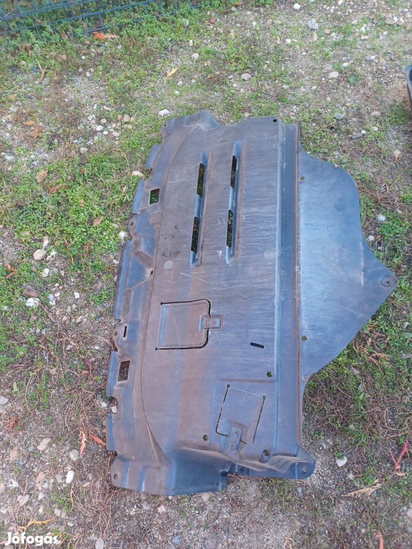 suzuki swift motor védő 