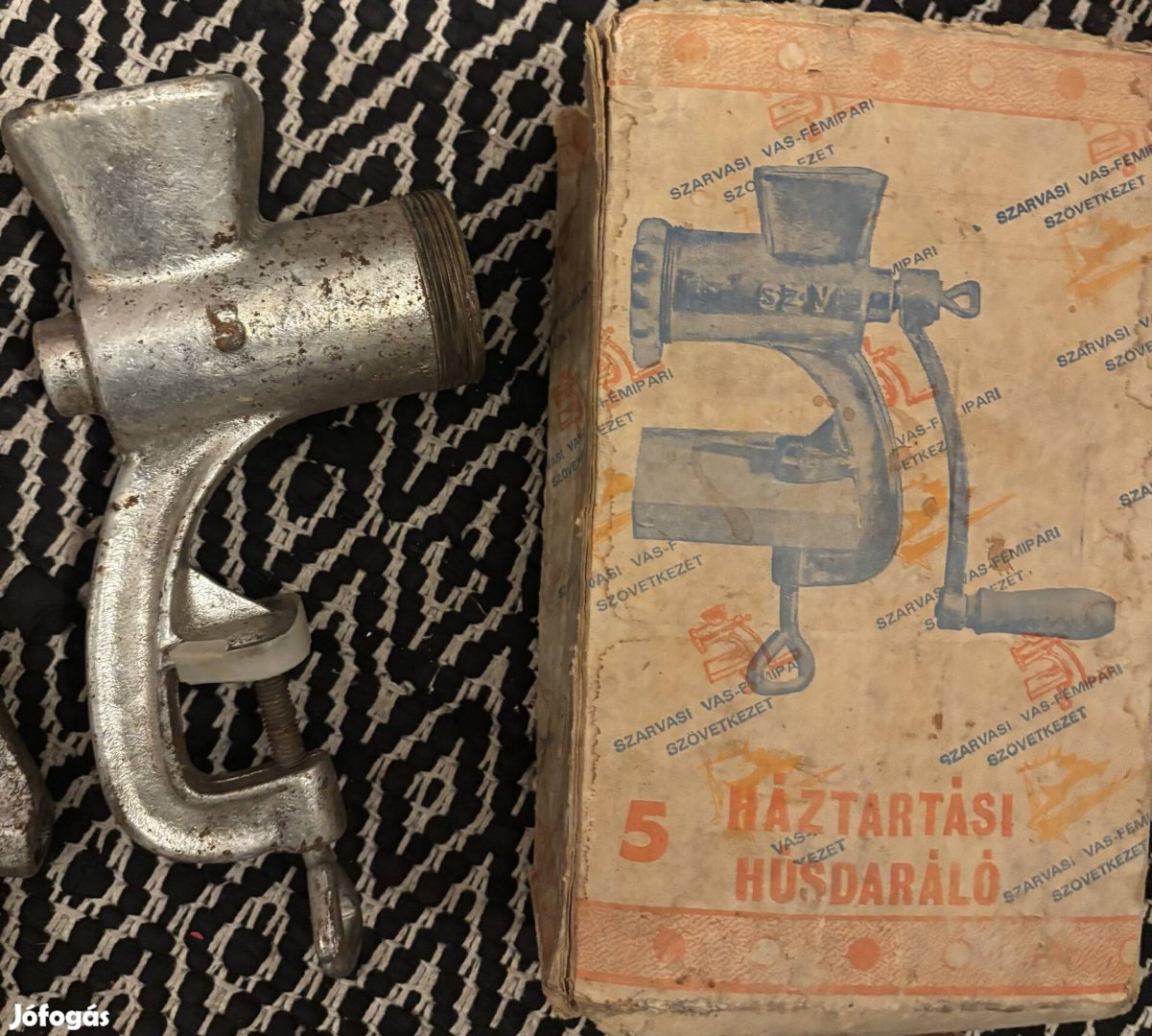 szarvasi vas fémipari szövetkezet  Háztartási húsdaráló  