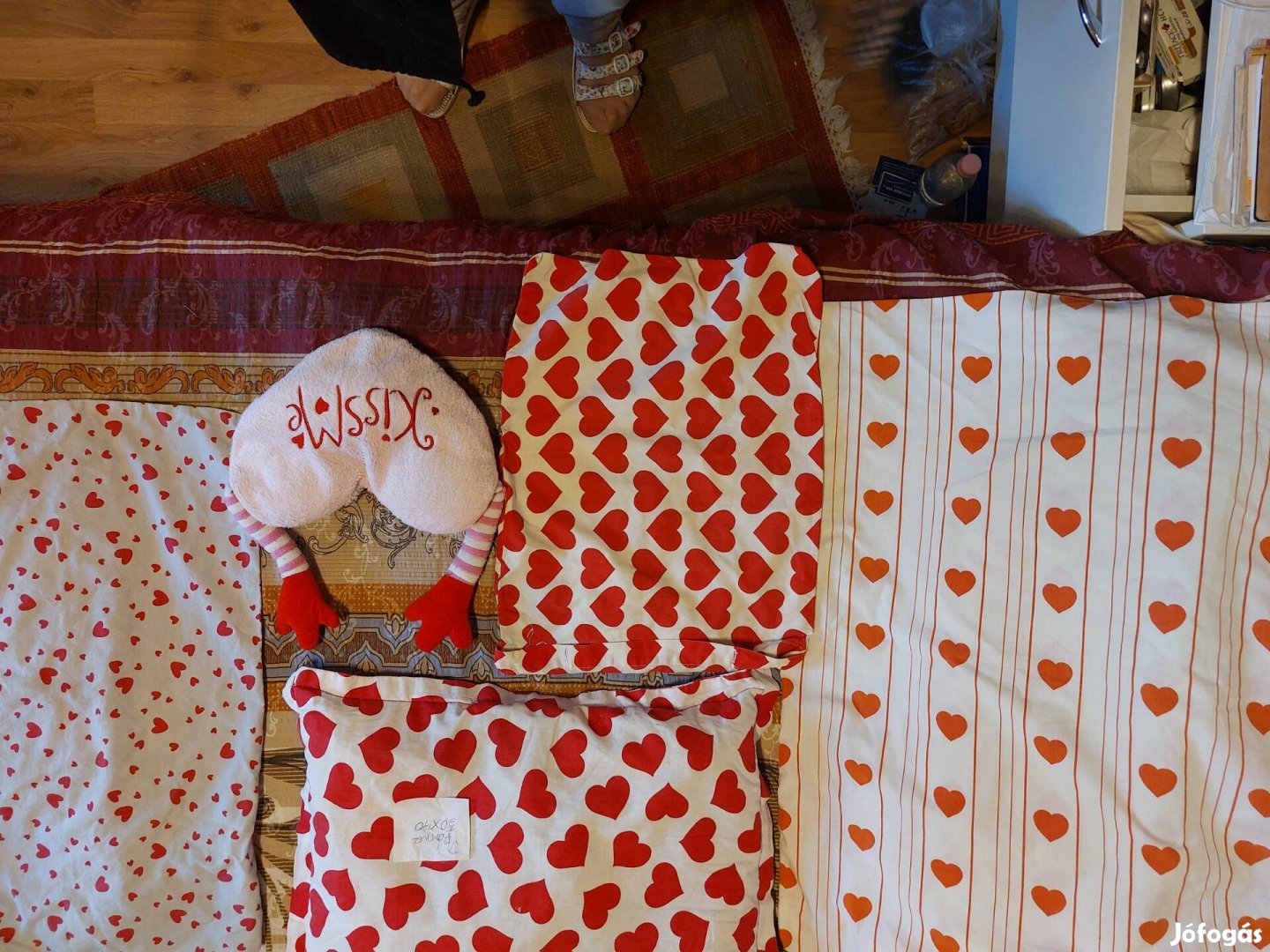 szivecskés ágynemű