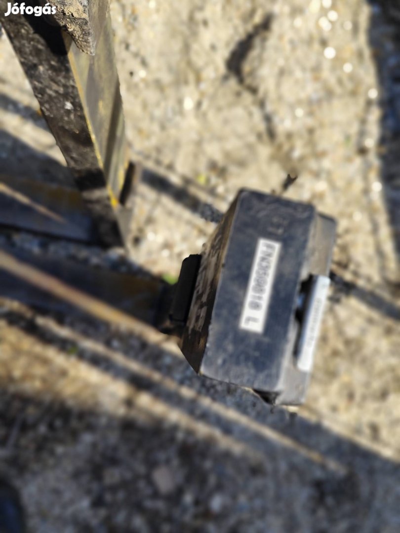 targoncavilla,fém 2 brutál módon erős