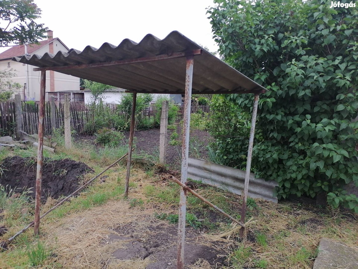 tároló eladó 