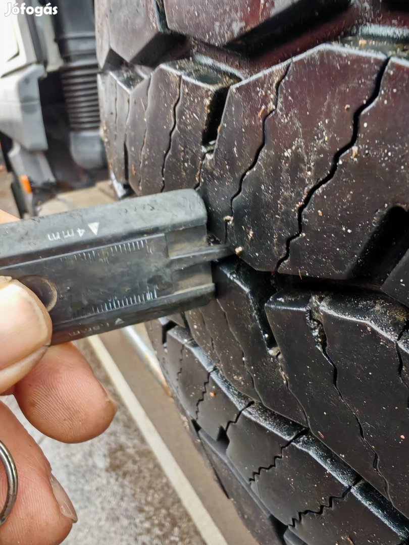 teherautó gumiabroncs 245/70/17.5