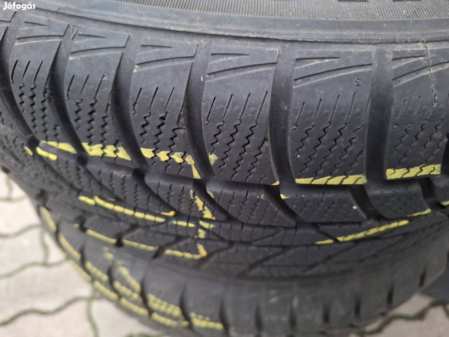 téligumi felnivel eladó