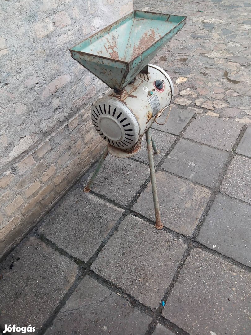 termény daráló eladó 