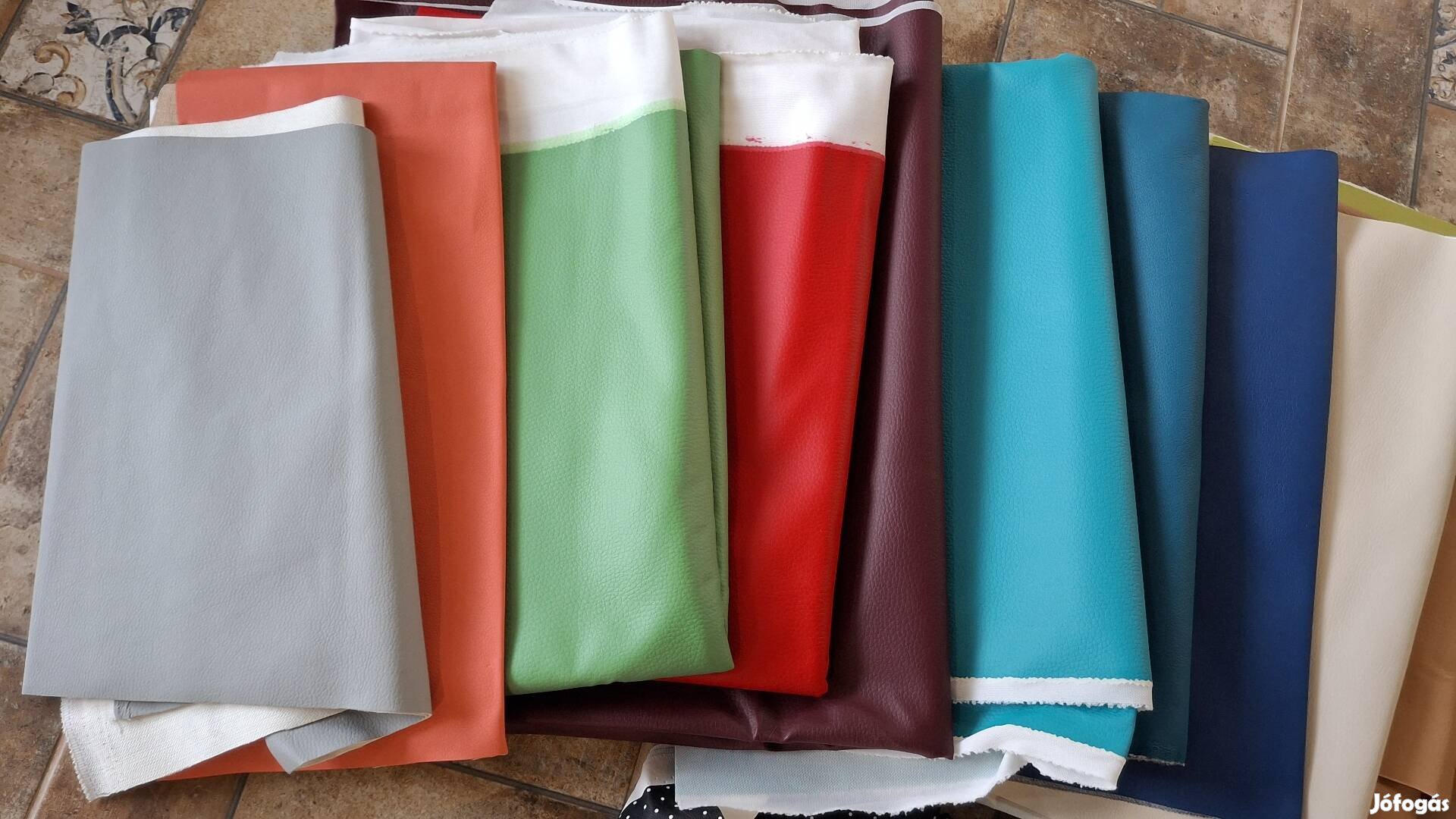 textilbőr műbőr nagy csomag eladó sok szín méteres