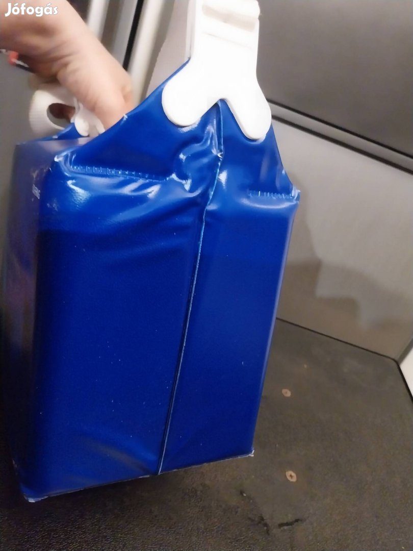 thermosz tarto hűtőtaska