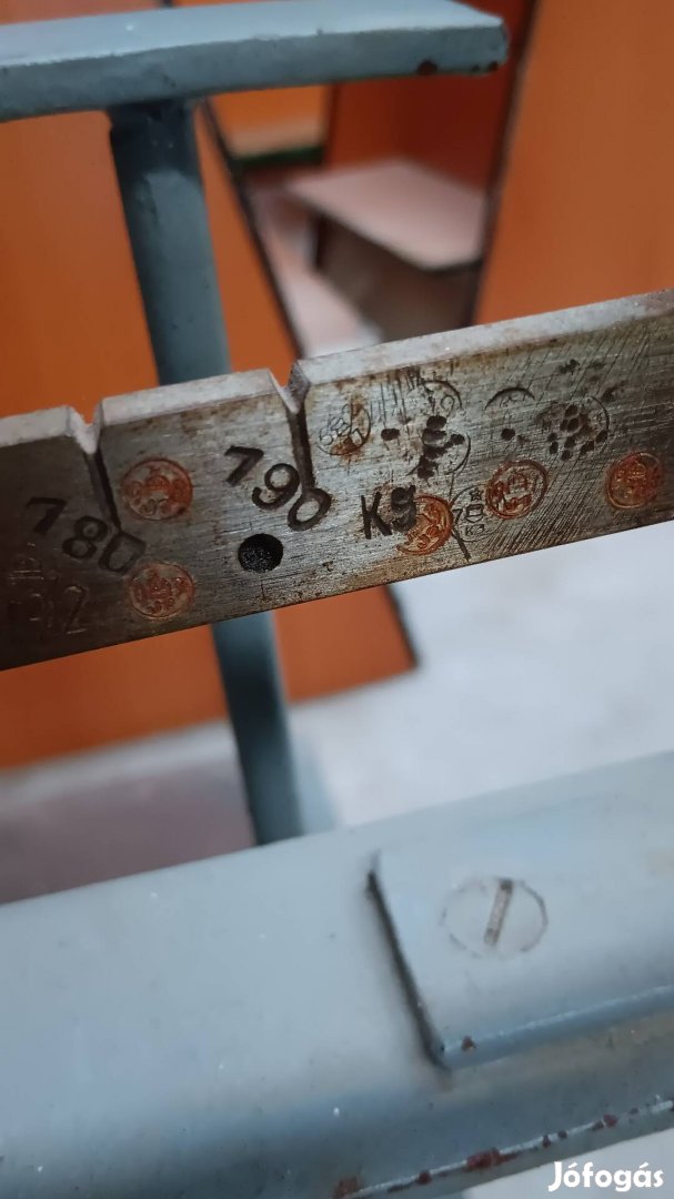 tolósúlyos 200kgig mérő mázsa 