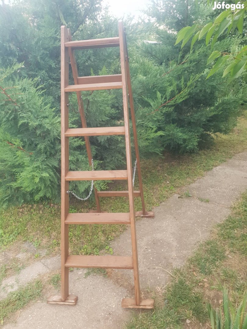 tömör fából készült létra 