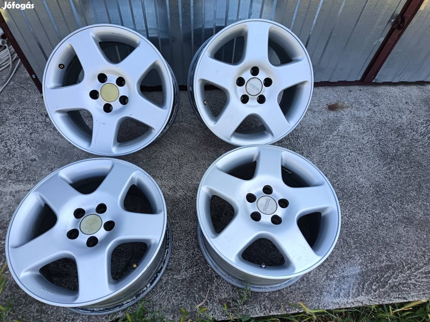 toora 5x100 15 col alufelni szett 