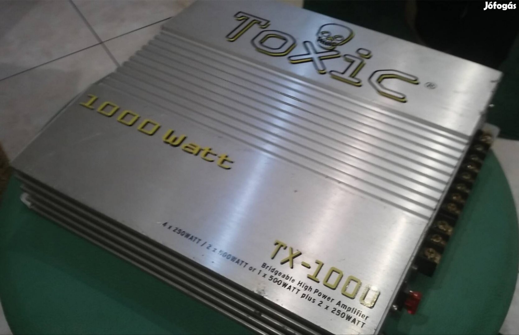 toxic 4 csatornás erősítő 1000w