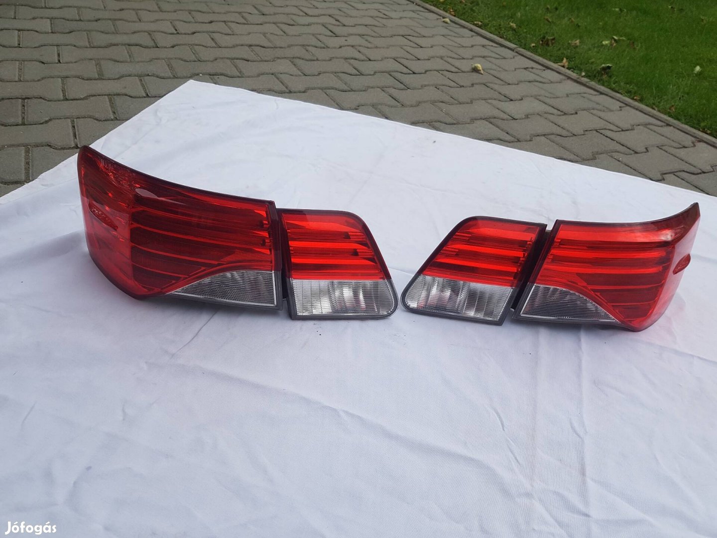 toyota avensis lámpa