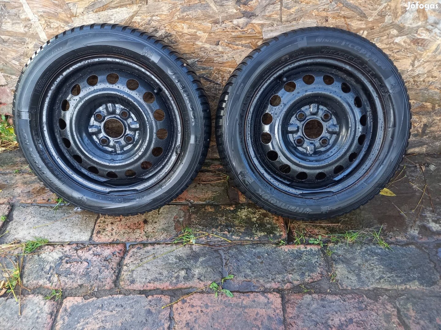 toyota aygo 4x100 lemezfelni téligumikkal aygo c1 107