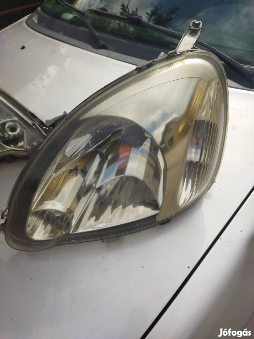 toyota yaris elsö lápák