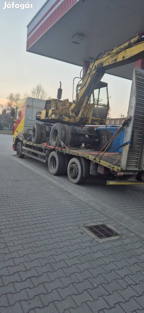 traktor pótkocsi bálázó 