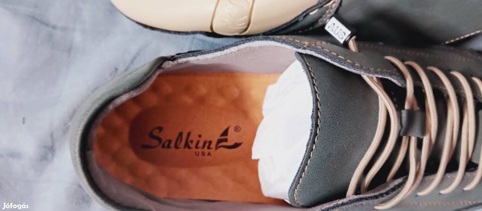 új, puha könnyű elegánsan sportos férfi cipő