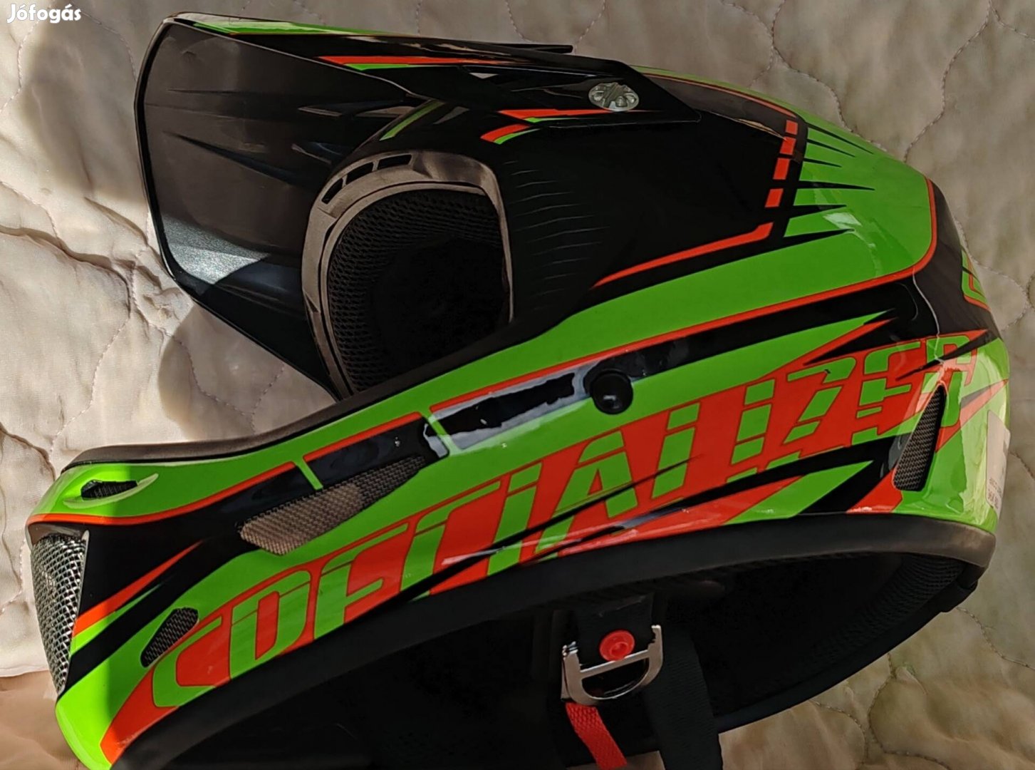 új specialized dissident dh bukósisak 